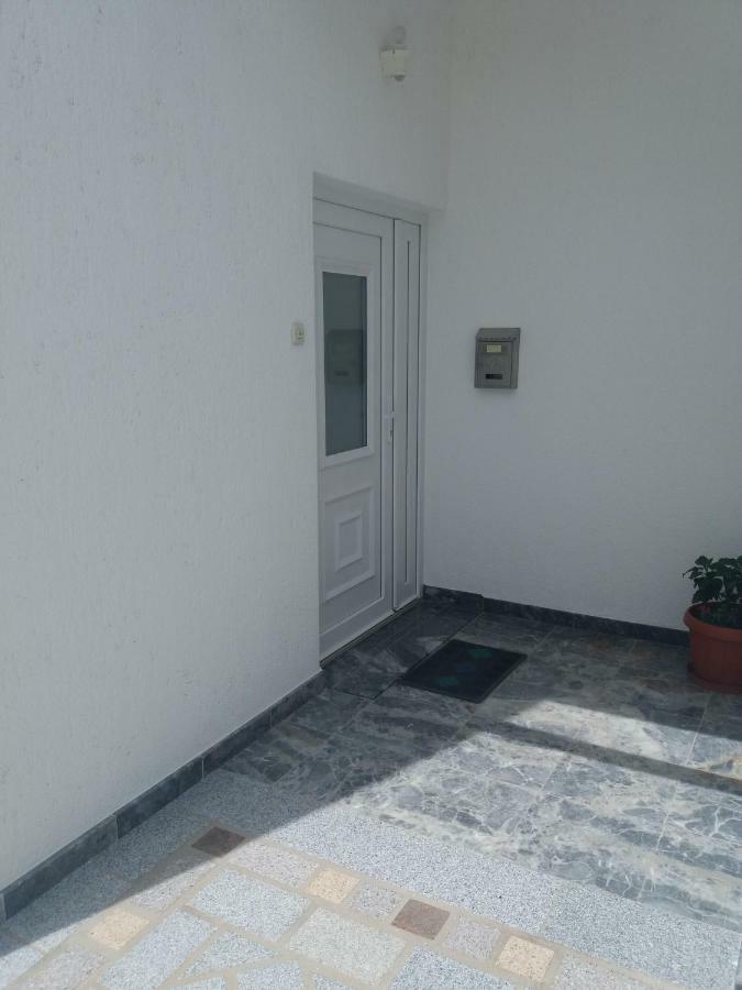 Apartments Erceg Omiš Exterior foto