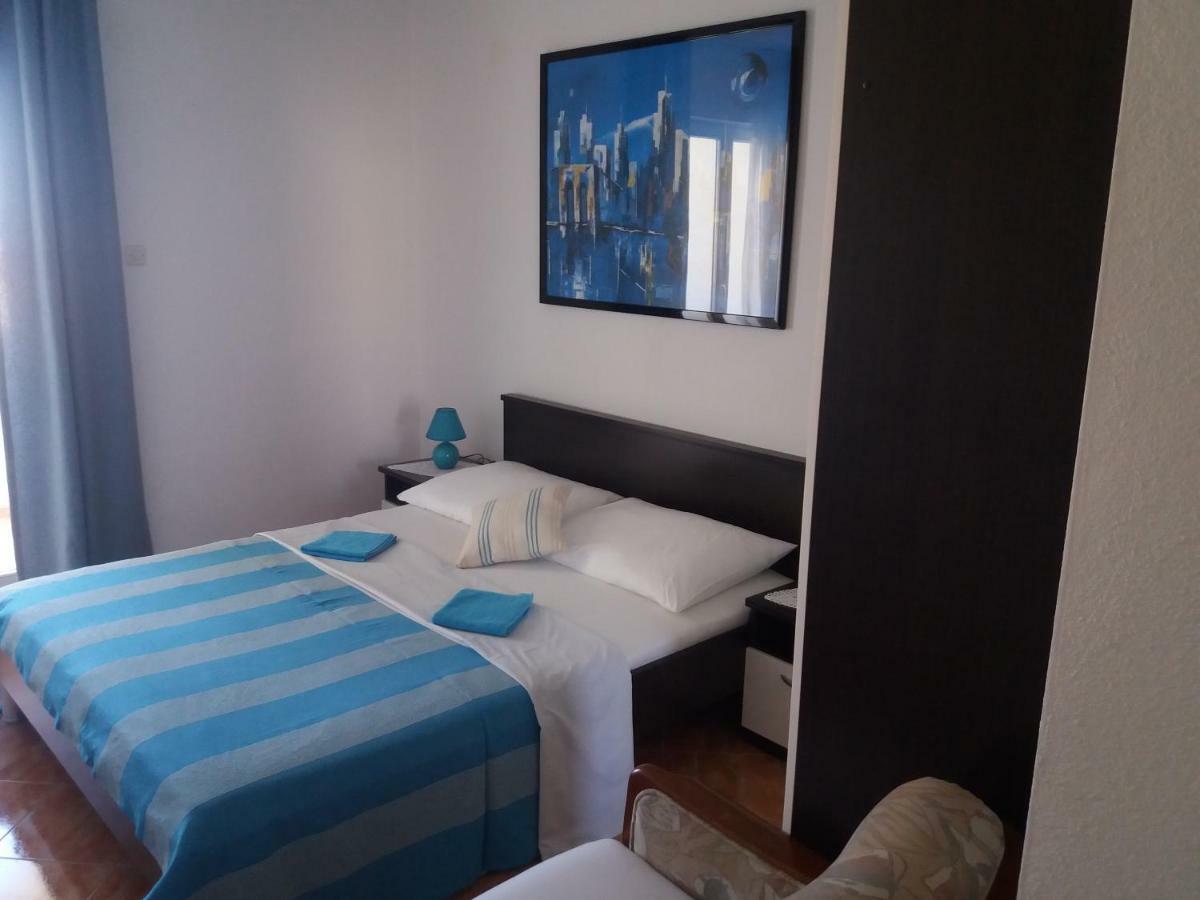 Apartments Erceg Omiš Exterior foto